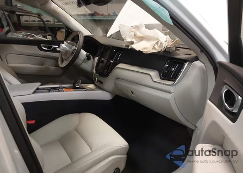 2025 Volvo Xc60 B5 Plus из США, поврежденный, VIN YV4M12RCXS1032908